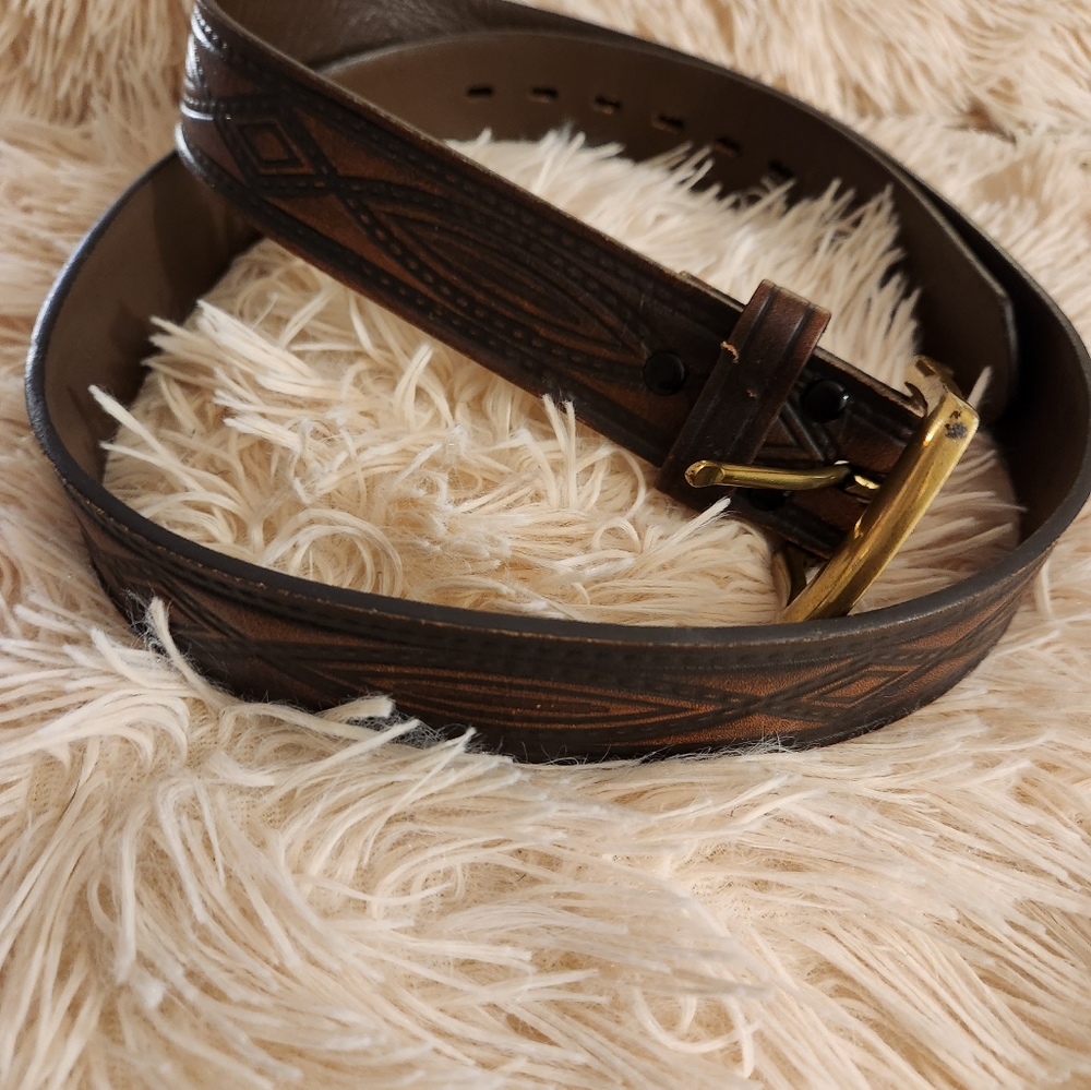 Belt - Picture 2 of 3